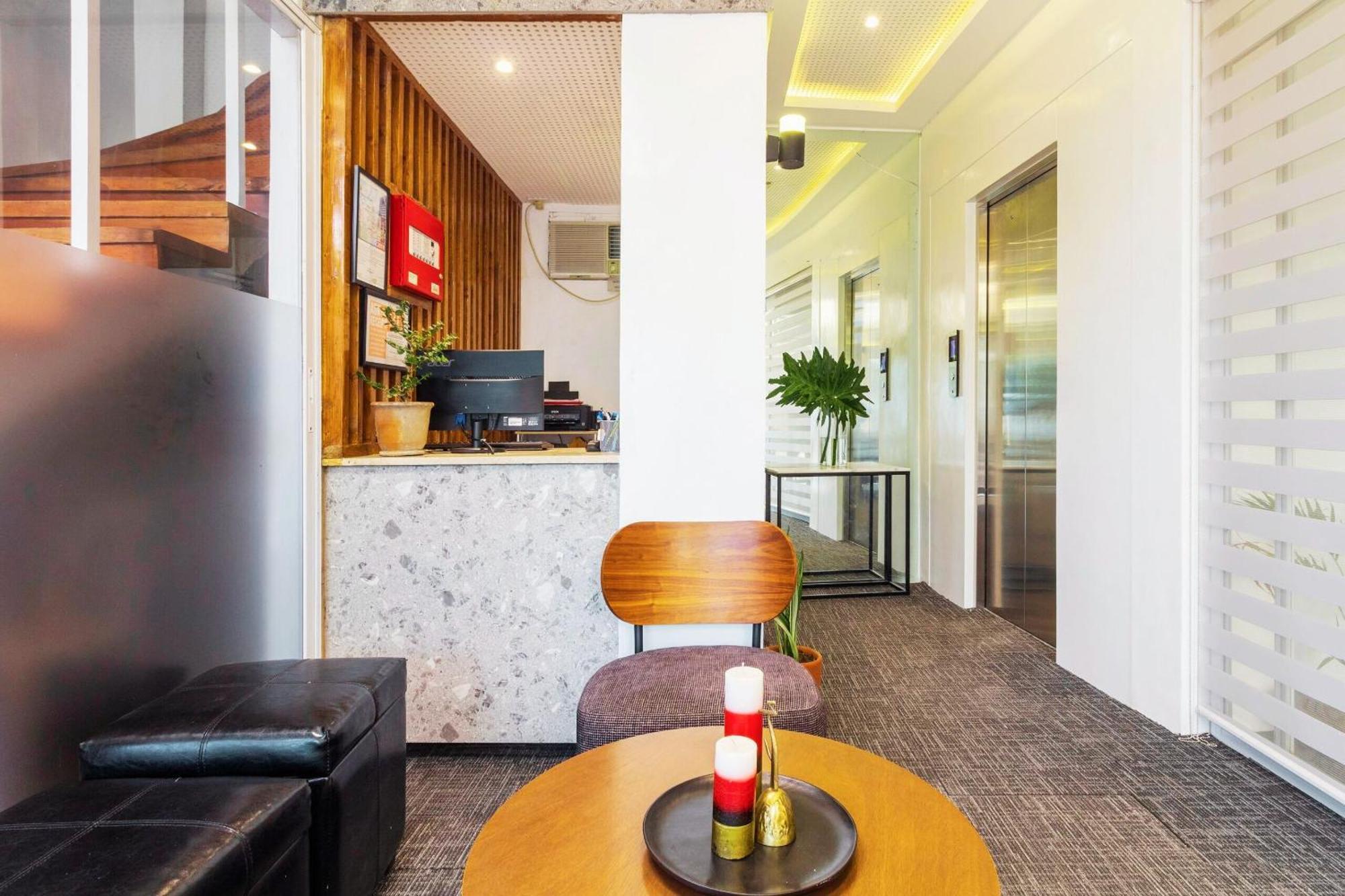 Tely'S Bed & Breakfast Iloilo Powered By Cocotel 외부 사진