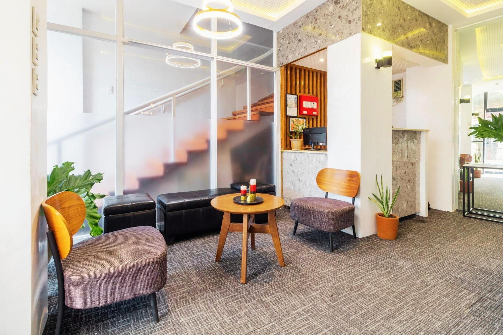 Tely'S Bed & Breakfast Iloilo Powered By Cocotel 외부 사진
