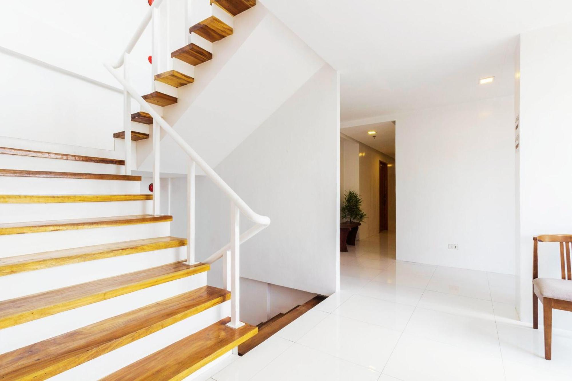 Tely'S Bed & Breakfast Iloilo Powered By Cocotel 외부 사진