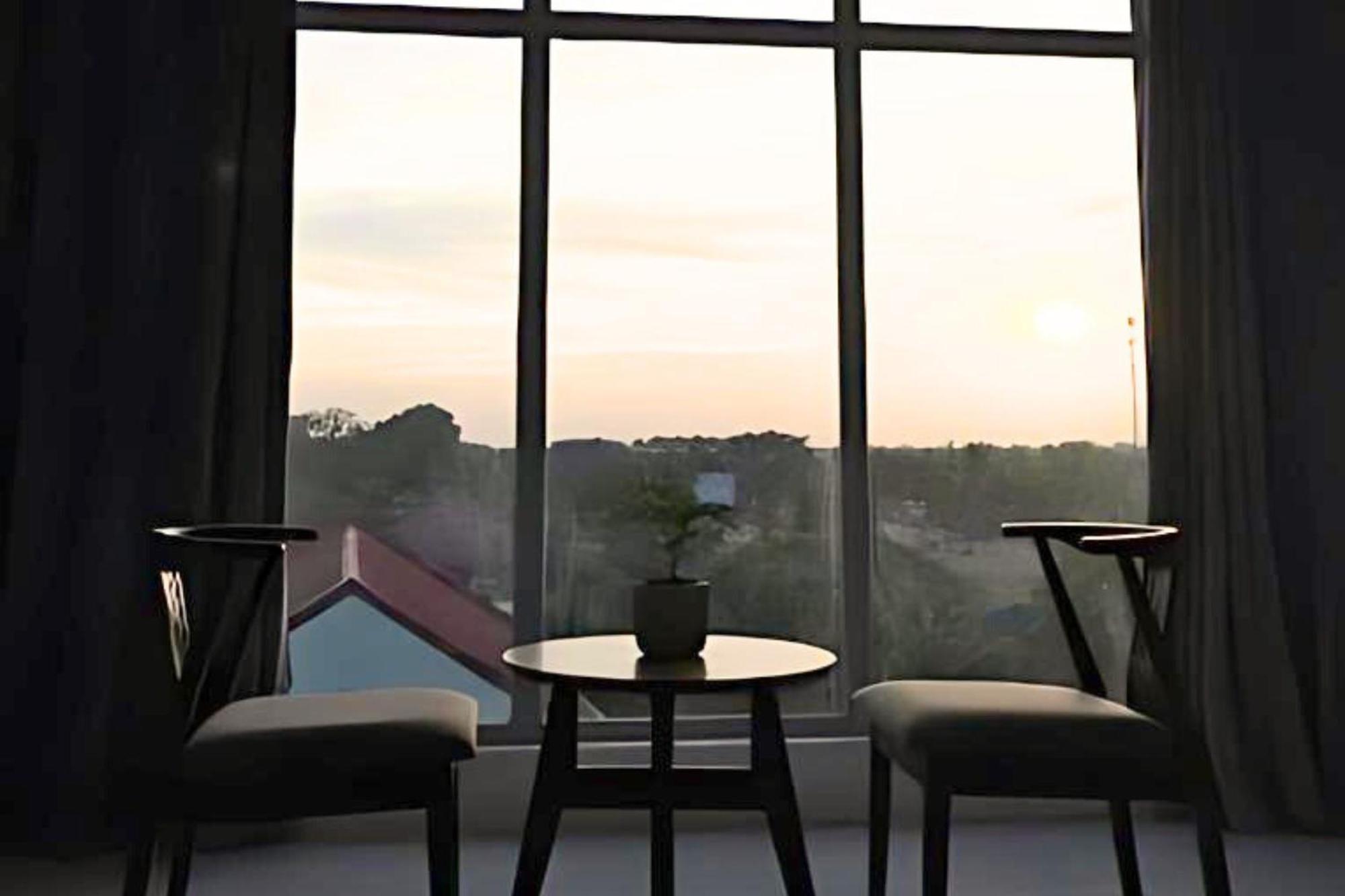 Tely'S Bed & Breakfast Iloilo Powered By Cocotel 외부 사진